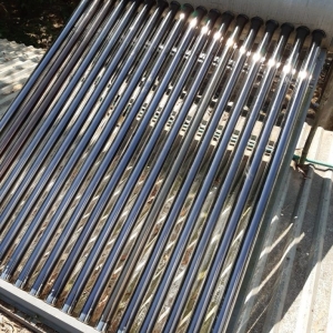 Vệ sinh máy năng lượng mặt trời